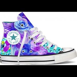 Never Worn high top converses size 7